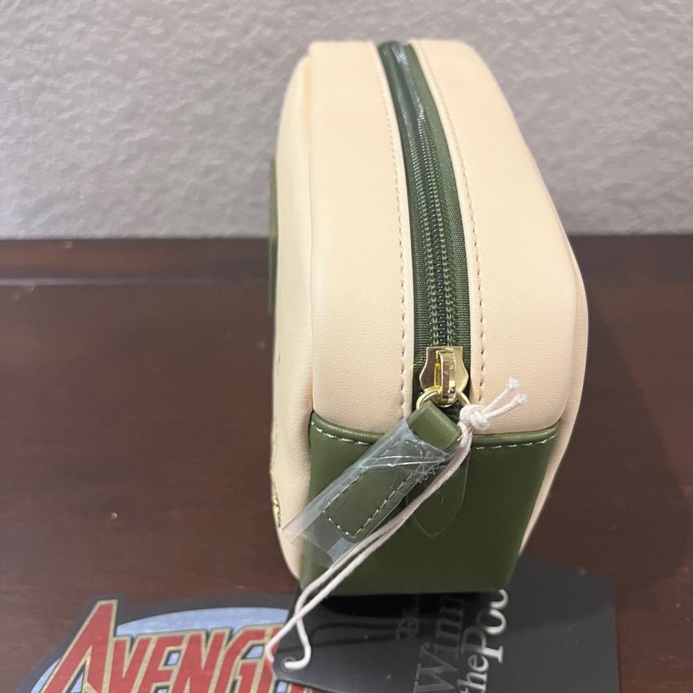 NWT Loungefly Disney Winnie the Pooh Makeup Bag - Picture 3 of 6